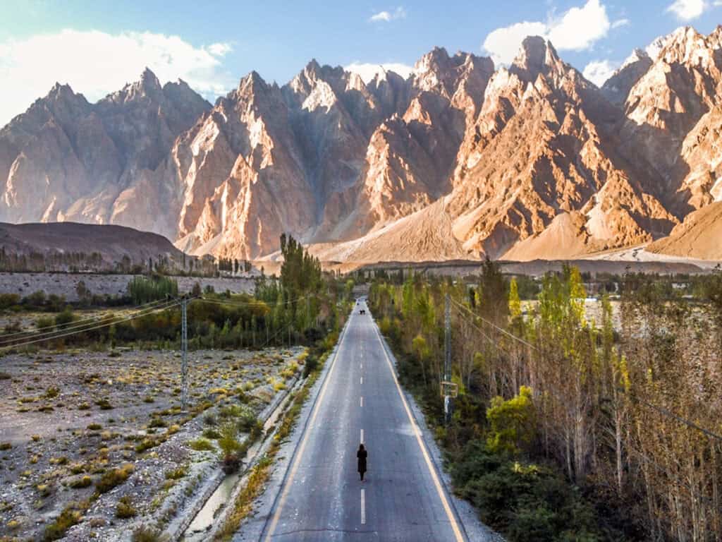 Discovering the Majestic Passu Glacier: A Hidden Gem in Pakistan