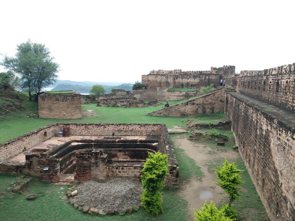 Discover the Majesty of Throtchi Fort: A Hidden Gem in Pakistan
