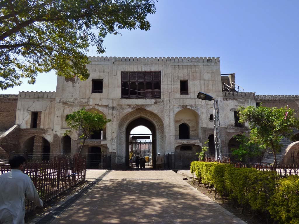 Exploring Gorkhatri: A Historical Landmark in Pakistan