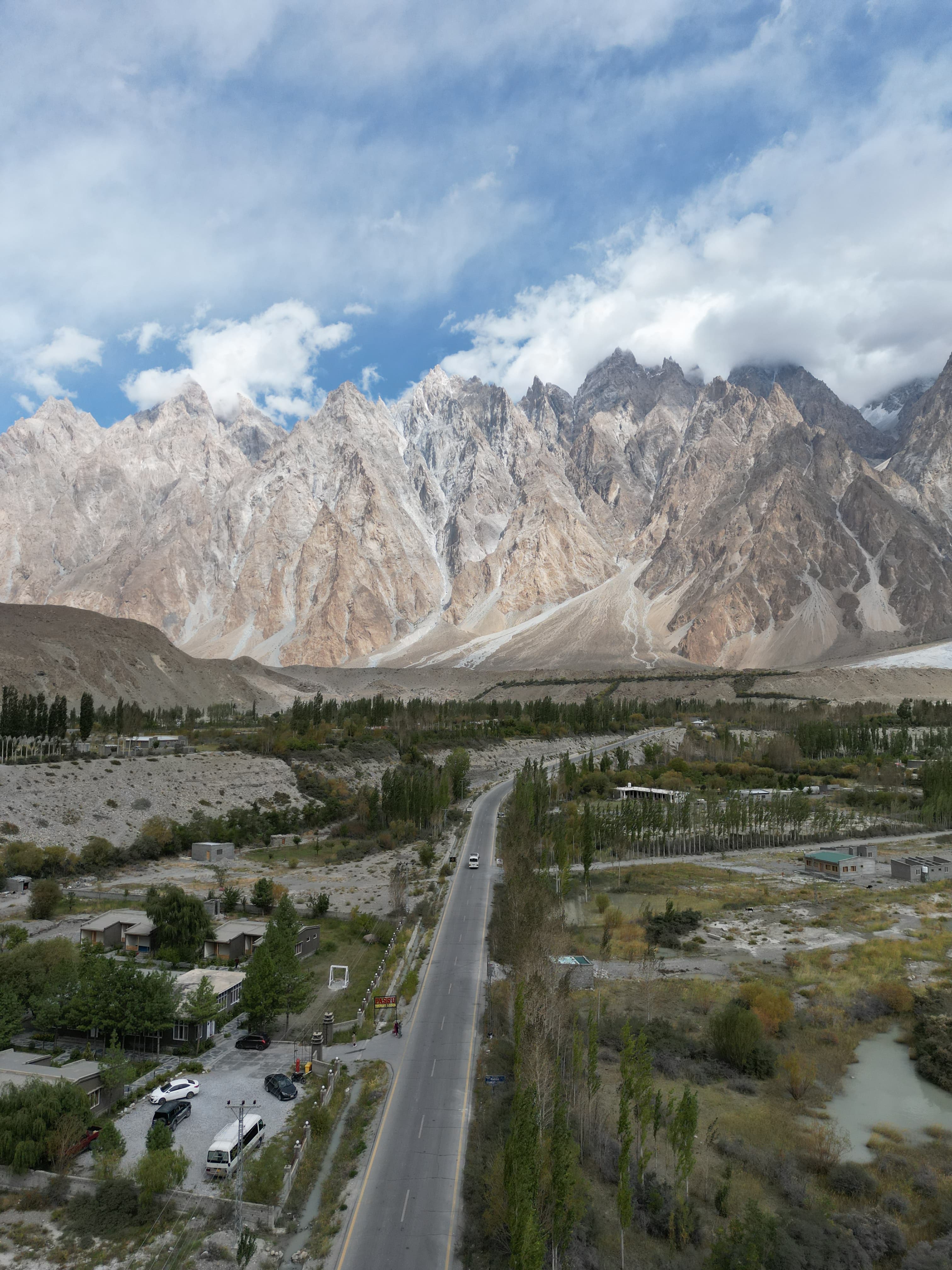 Discover the Breathtaking Beauty of Passu Cones Viewpoint in Pakistan