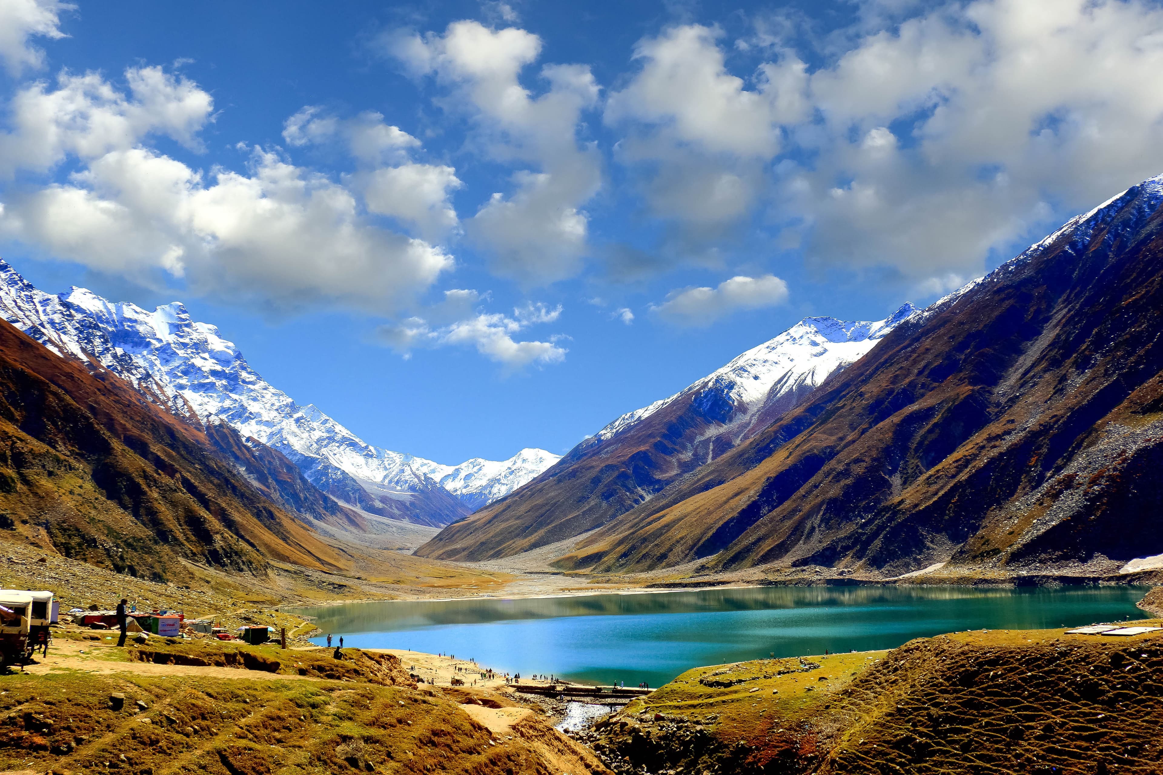Discover the Enchanting Beauty of Saif Ul Maluk Lake in Pakistan