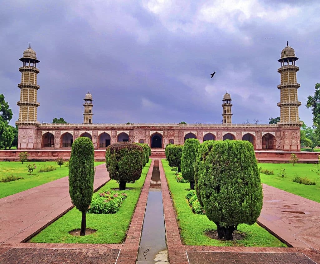 Tomb Of Jahangir Lahore: History, Significance, and Visitor Experience